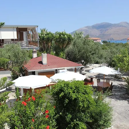 Circe Pansion Apartment Lixouri